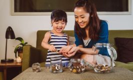 Single Moms Can Get Finances Under Control